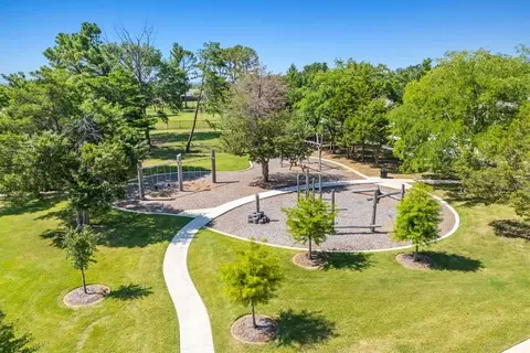 View/Area - 1905 Laurel St, Denton, TX 76205 photo 1 of 4