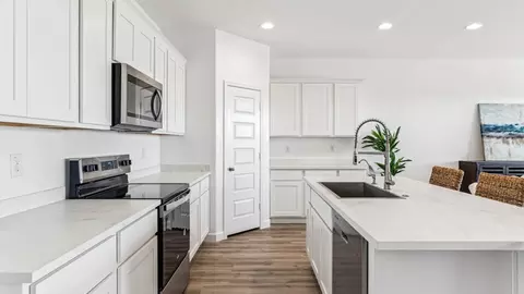 Kitchen - 12638 E Agave Ln, Florence, AZ 85132 photo 2 of 10
