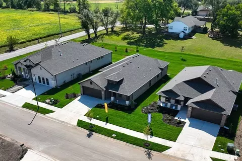 View/Area - 8306 Cassidy St, Lenexa, KS 66227 photo 3 of 10