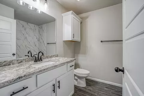 Bath - 8306 Cassidy St, Lenexa, KS 66227 photo 3 of 6