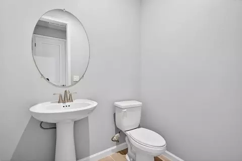 Bath - 13136 Oxeye Ln, Parrish, FL 34219 photo 1 of 3