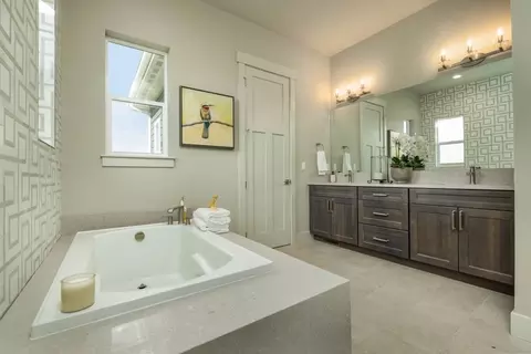 Bath - 805 Halfpipe St, Belgrade, MT 59714 photo 1 of 5