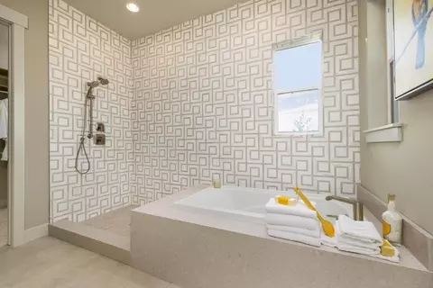 Bath - 805 Halfpipe St, Belgrade, MT 59714 photo 5 of 5