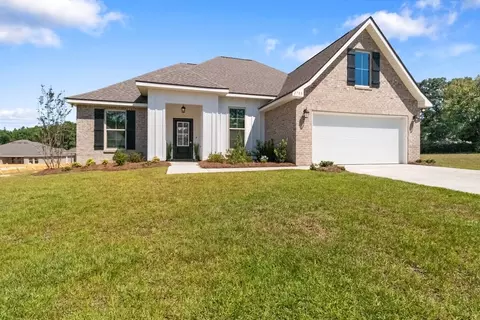 2745 Louis Cir, Crestview, FL 32536