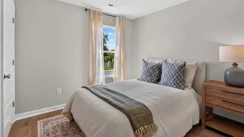 Bedroom - 1048 John Ave, Trinity, AL 35673 photo 4 of 5