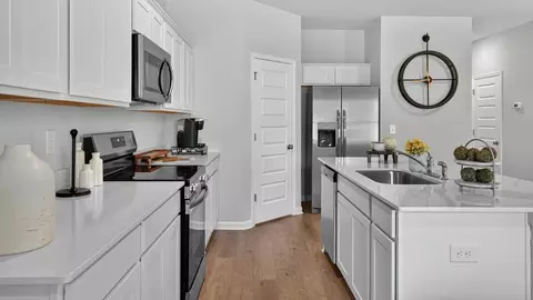 Kitchen - 1048 John Ave, Trinity, AL 35673 photo 3 of 5