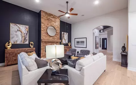Living - 2013 Trophy Dr, Heath, TX 75126 photo 4 of 10