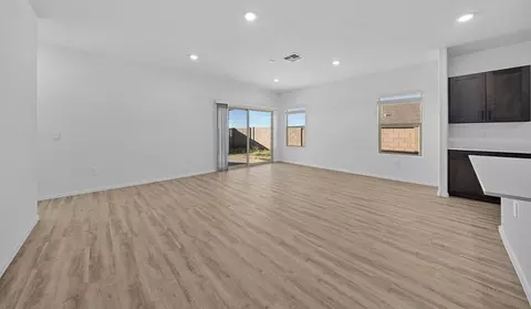 Living - 1128 S Grantham Dr, Vail, AZ 85641 photo 1 of 8