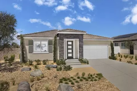 Exterior - 45609 17th St E, Lancaster, CA 93535 photo 2 of 8