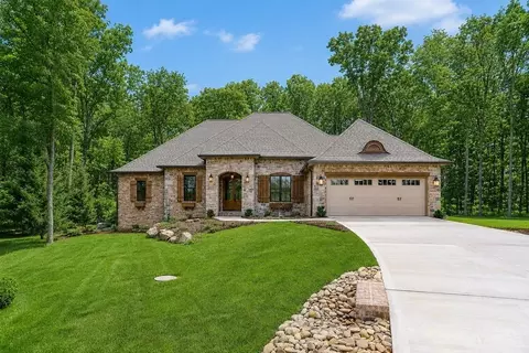 268 Stonehenge Dr, Crossville, TN 38555