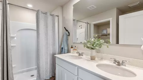 Bath - 1312 NE 60th St, Ankeny, IA 50021 photo 5 of 5