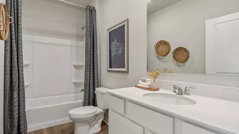 Bath - 1312 NE 60th St, Ankeny, IA 50021 photo 2 of 5