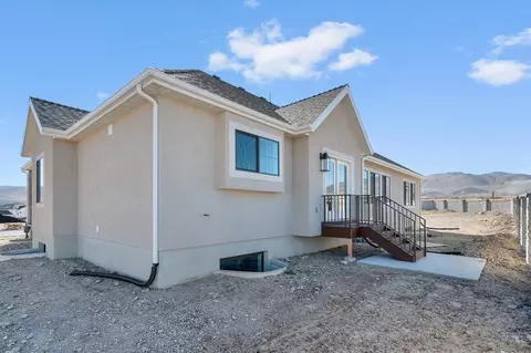 Exterior - 11629 Engelmann Dr, Draper, UT 84020 photo 5 of 7