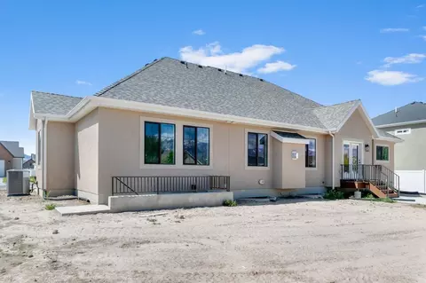 Exterior - 11629 Engelmann Dr, Draper, UT 84020 photo 3 of 6