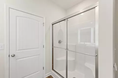 Bath - 121 Shenandoah Ln, Lagrange, GA 30241 photo 1 of 5