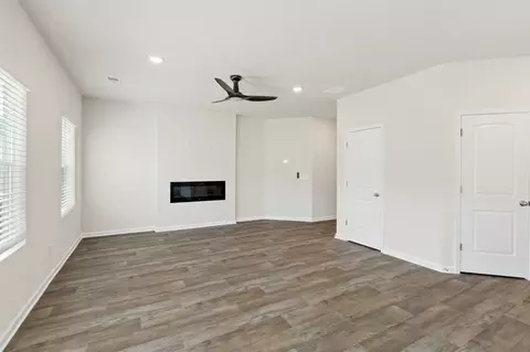 Living - 121 Shenandoah Ln, Lagrange, GA 30241 photo 1 of 2