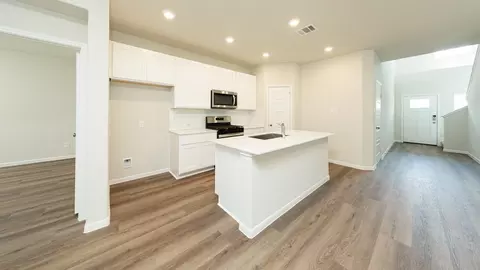 Entry Way - 2352 Nooksack Dr, Conroe, TX 77384 photo 2 of 5