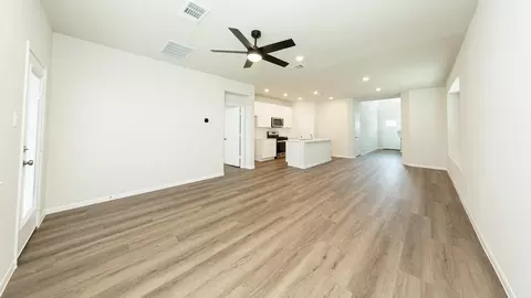 Living - 2352 Nooksack Dr, Conroe, TX 77384 photo 3 of 4