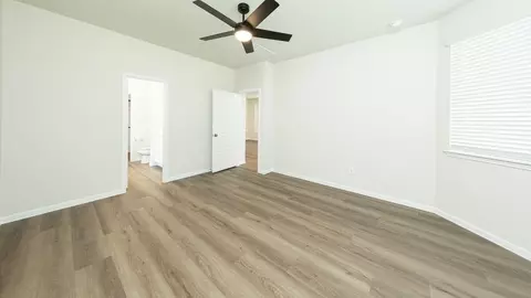 Bedroom - 2352 Nooksack Dr, Conroe, TX 77384 photo 2 of 4