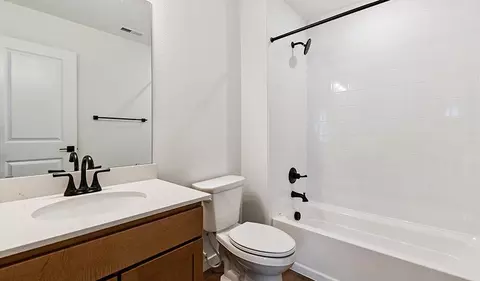 Bath - 25010 E 42nd Ave, Aurora, CO 80019 photo 1 of 2