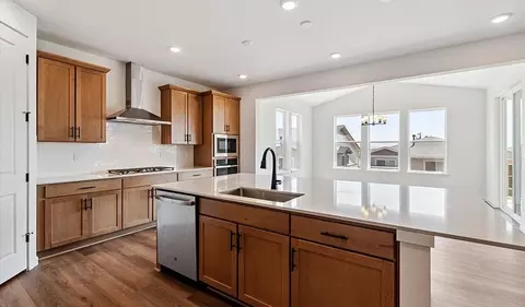 Kitchen - 25010 E 42nd Ave, Aurora, CO 80019 photo 2 of 3