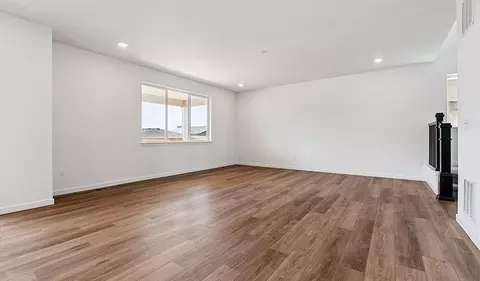 Living - 25010 E 42nd Ave, Aurora, CO 80019 photo 3 of 5