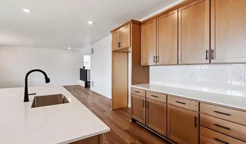 Kitchen - 25010 E 42nd Ave, Aurora, CO 80019 photo 3 of 3