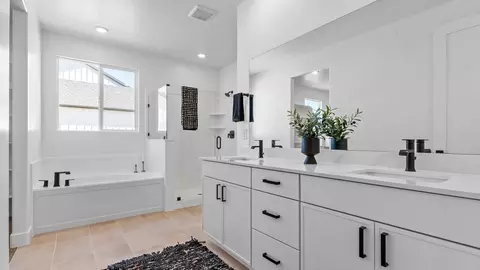 Bath - 718 N 1600 E, Salem, UT 84653 photo 2 of 7