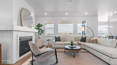 Living - 718 N 1600 E, Salem, UT 84653 photo 1 of 5
