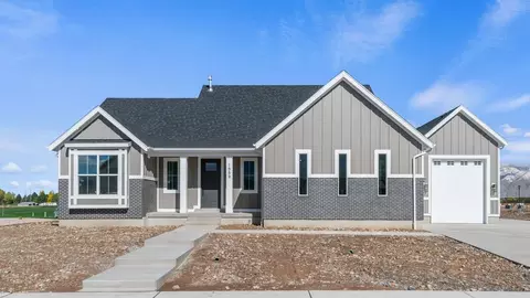 718 N 1600 E, Salem, UT 84653