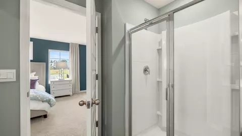 Bath - 11809 Conrad Cir, Hampton, GA 30228 photo 6 of 7