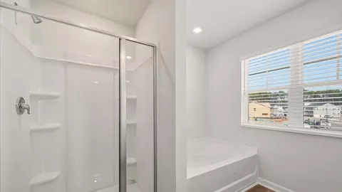 Bath - 11809 Conrad Cir, Hampton, GA 30228 photo 3 of 7