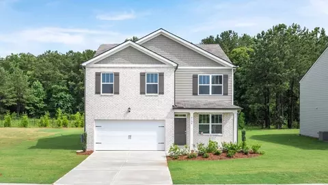 Exterior - 8169 Coldstream Dr, Fairburn, GA 30213 photo 2 of 4