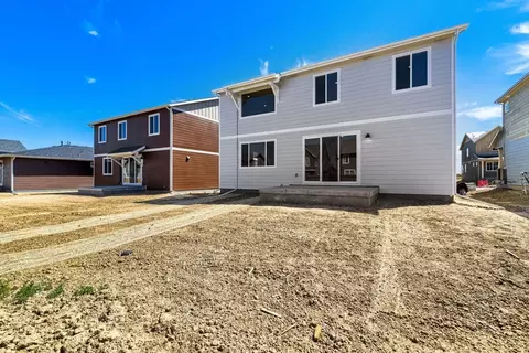 Exterior - 46427 Heritage Ave, Bennett, CO 80102 photo 4 of 9