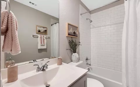 Bath - 11234 Katzer Pl, Converse, TX 78109 photo 5 of 5