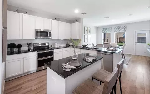 Kitchen - 11234 Katzer Pl, Converse, TX 78109 photo 5 of 7
