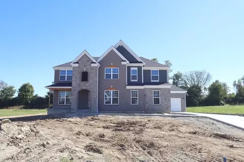 1646 Longmeadow Dr, Lebanon, OH 45036