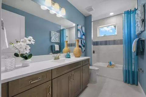 Bath - 55 Greenhaven Pl, Ormond Beach, FL 32174 photo 3 of 5