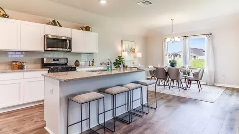 Kitchen - 7420 Cypress Point Dr, Ball, LA 71405 photo 9 of 9