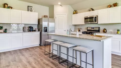 Kitchen - 7420 Cypress Point Dr, Ball, LA 71405 photo 8 of 9