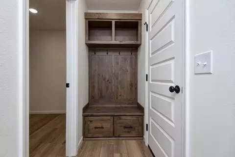 Entry Way - Undisclosed, Springfield, MO 65802 photo 2 of 2