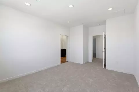 Bedroom - 1025 Ginkgo Cir, Davis, CA 95618 photo 2 of 4