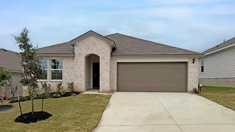 313 Cottonmouth Ln, Seguin, TX 78155