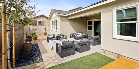 Exterior - 17485 Bear Crk, Hesperia, CA 92345 photo 3 of 18