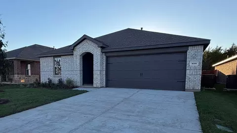 809 Brook Ln, Caddo Mills, TX 75135