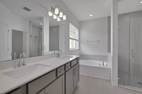 Bath - 24 Goldcrest Way, Saint Augustine, FL 32092 photo 10 of 12