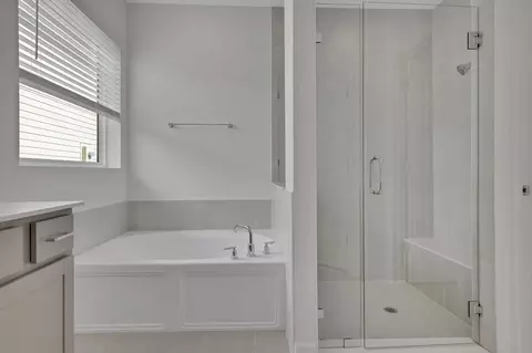 Bath - 24 Goldcrest Way, Saint Augustine, FL 32092 photo 9 of 12