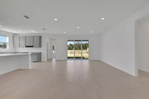 Living - 24 Goldcrest Way, Saint Augustine, FL 32092 photo 6 of 7