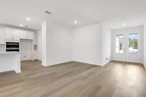 Living - 24 Goldcrest Way, Saint Augustine, FL 32092 photo 2 of 7