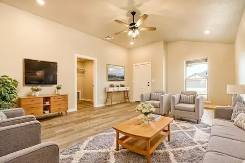 Living - Undisclosed, Lubbock, TX 79416 photo 1 of 1